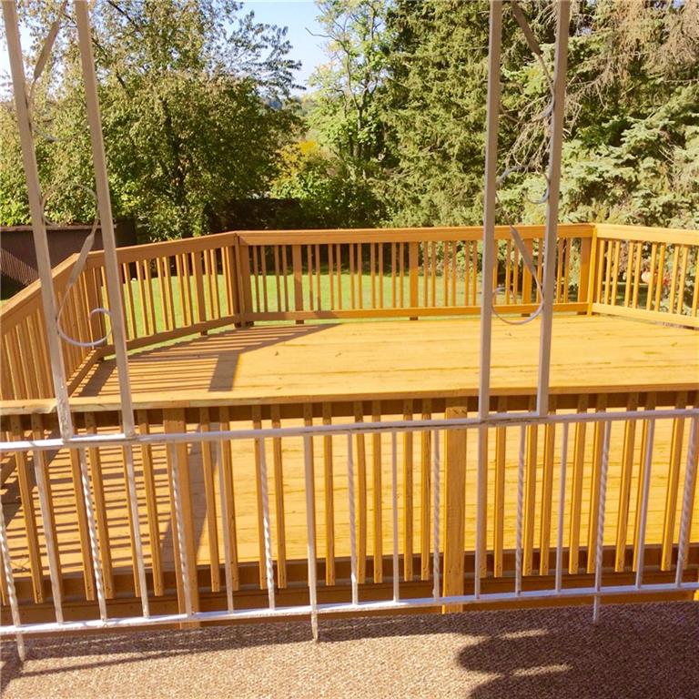 7 Herbst Road Coraopolis, PA 15108 - Photo 20 of 24 Deck