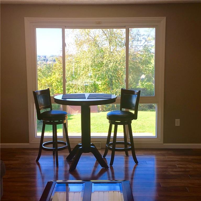 7 Herbst Road Coraopolis, PA 15108 - Photo 4 of 24 large window