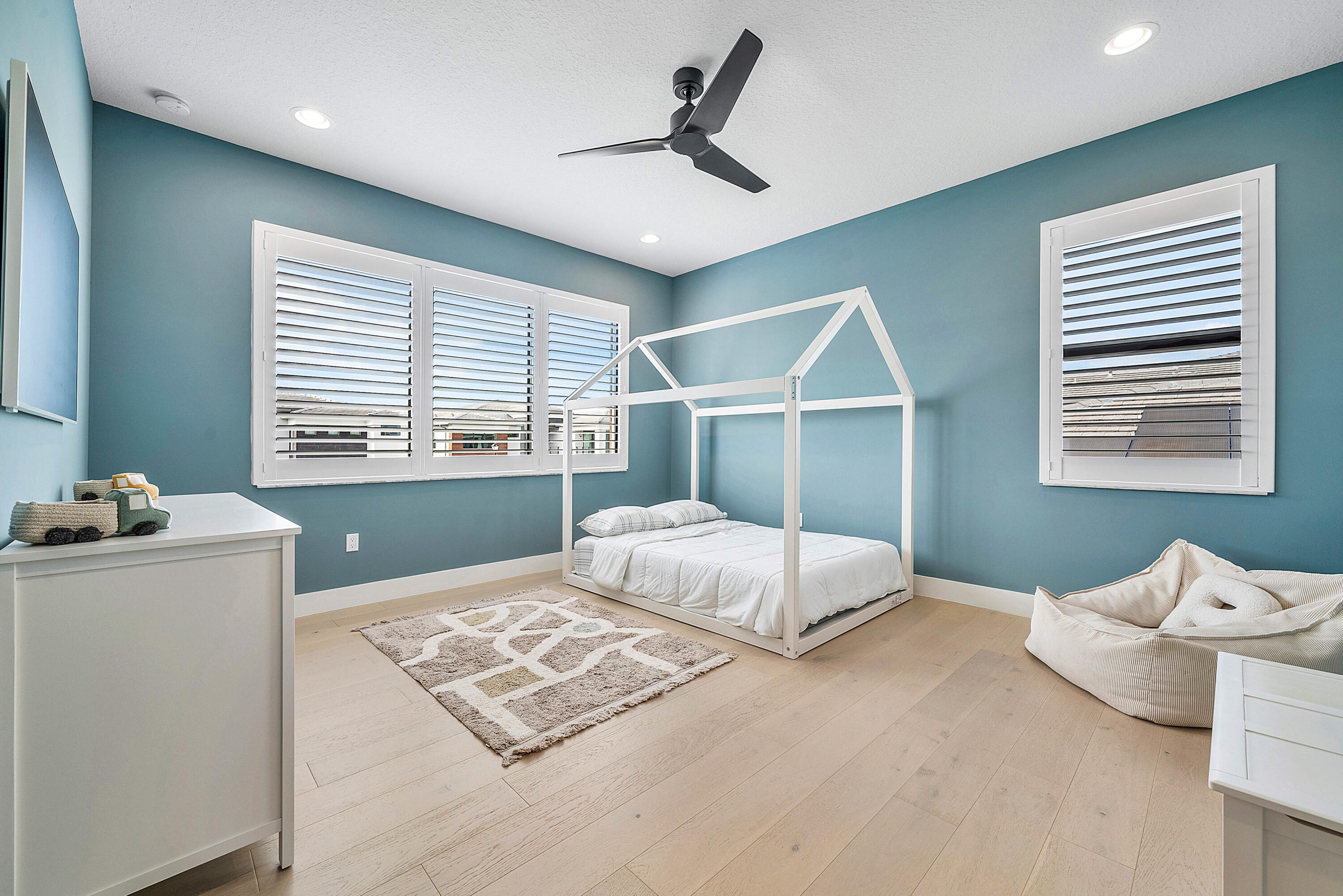8527 Ganton Drive Boca Raton, FL 33434 - Photo 46 of 126 051-8527GantonDrive-BocaRaton-FL-33434-F