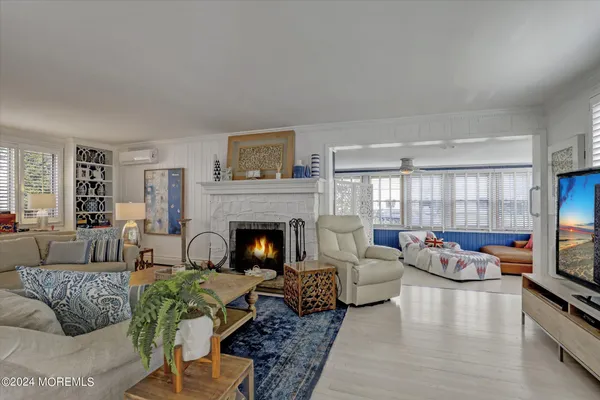 a view of a dining room and livingroom view