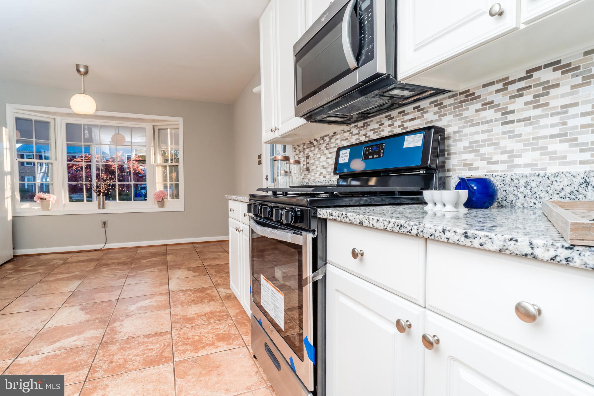 1110 Gresham Road Silver Spring, MD 20904 - Photo 22 of 75 Large Brkfast Nook W/Bay Windows flows to Kitchen
