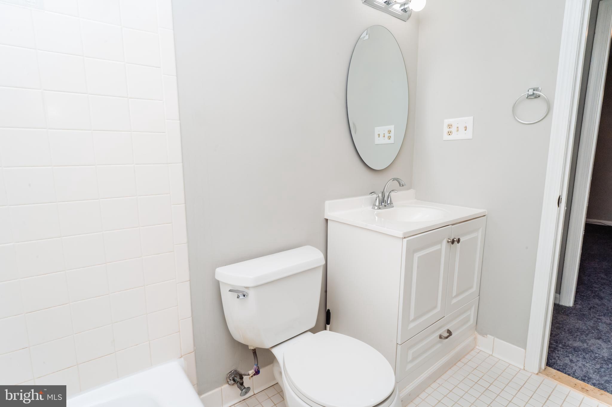 1110 Gresham Road Silver Spring, MD 20904 - Photo 57 of 75 Upper Level Full Shared Bathroom