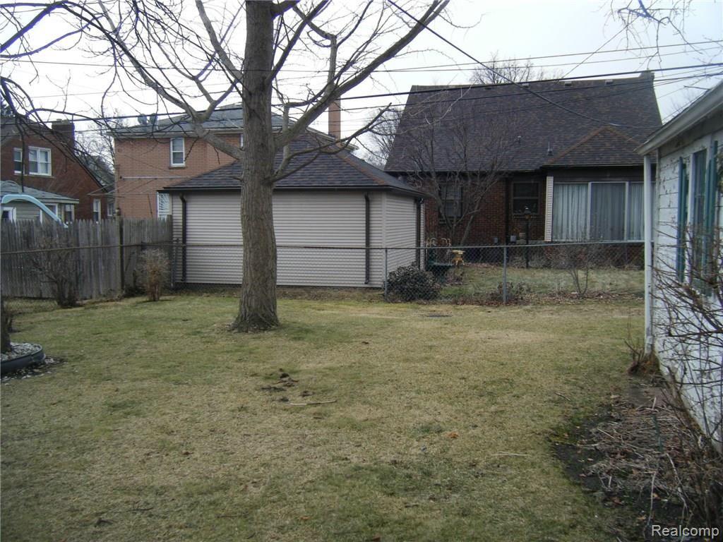 15075 Ashton Road Detroit, MI 48223 - Photo 25 of 25 yard (3).JPG