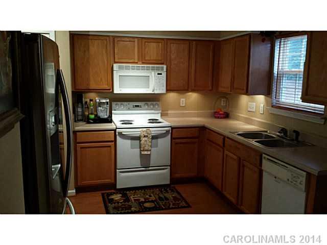 1277 Winding Path Road Lake Wylie, SC 29710 - Photo 4 of 11 Gallery Image 4