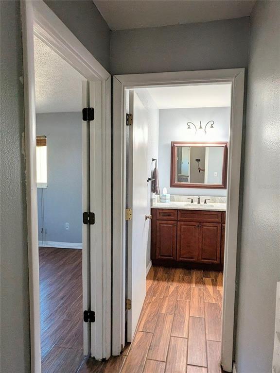 1710 Robbins Road Nokomis, FL 34275 - Photo 18 of 39