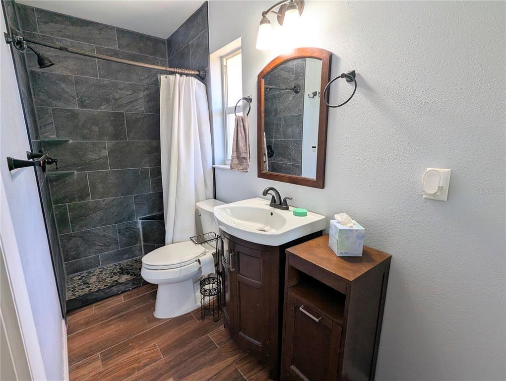 1710 Robbins Road Nokomis, FL 34275 - Photo 24 of 39