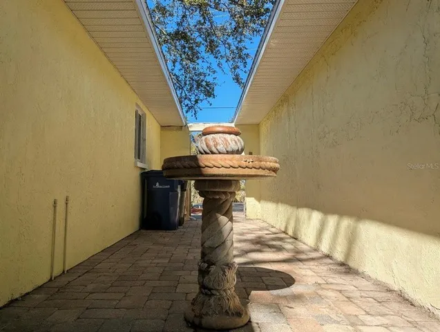 $425,000 | 1710 Robbins Road, Nokomis, FL 34275