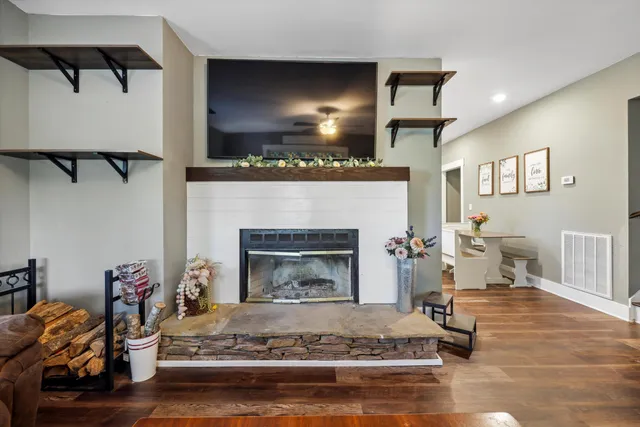 $375,000 | 8 West 8th Street, Chickamauga, GA 30707