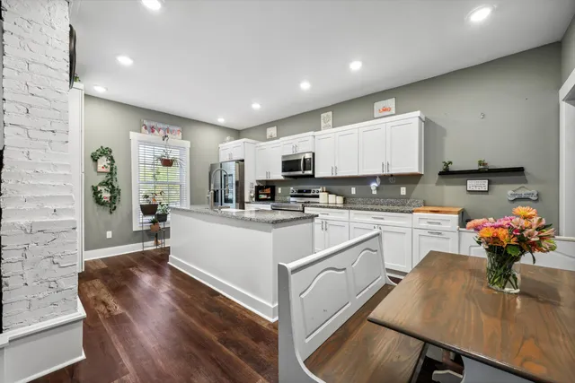 $375,000 | 8 West 8th Street, Chickamauga, GA 30707