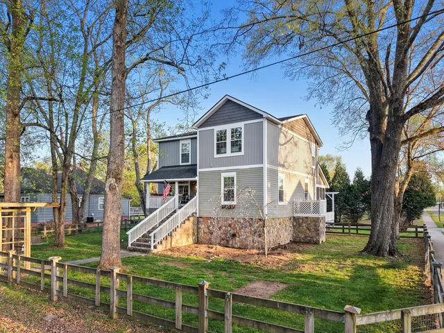 $375,000 | 8 West 8th Street, Chickamauga, GA 30707