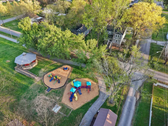 $375,000 | 8 West 8th Street, Chickamauga, GA 30707