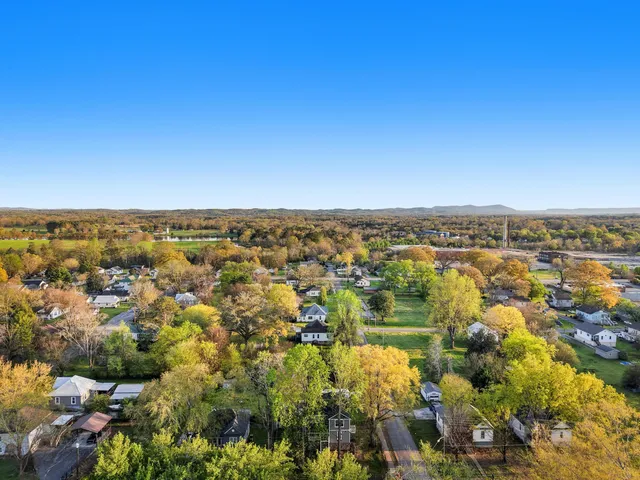 $375,000 | 8 West 8th Street, Chickamauga, GA 30707