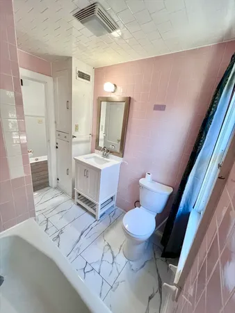 $2,000 | 1 Kurts Place, Unit 2, Taunton, MA 02780
