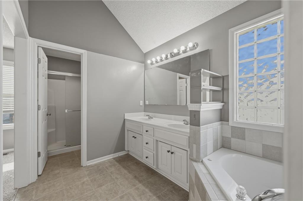 2513 Southwest 12 Street Lee's Summit, MO 64081 - Photo 18 of 42
