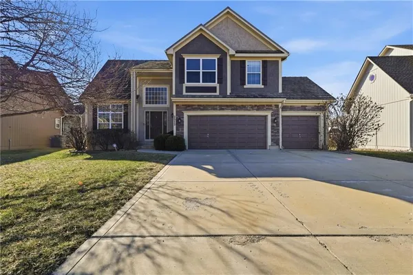 $485,000 | 2513 Southwest 12 Street, Lee's Summit, MO 64081