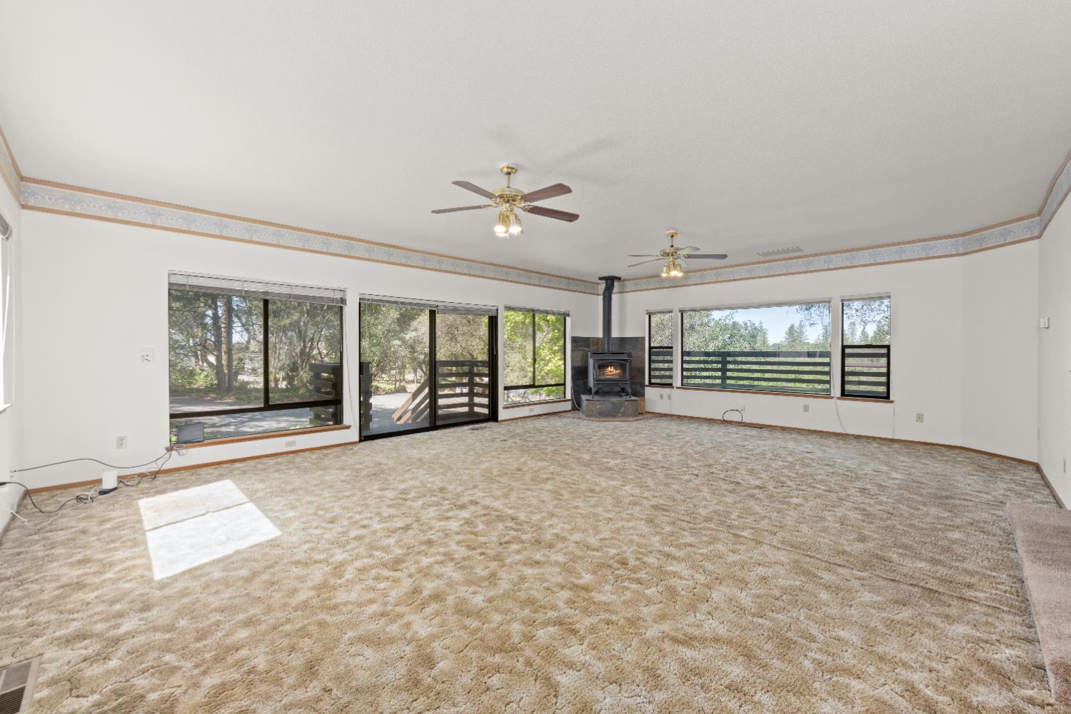 14800 McElroy Road Auburn, CA 95602 - Photo 14 of 39 a view of an empty room with a window