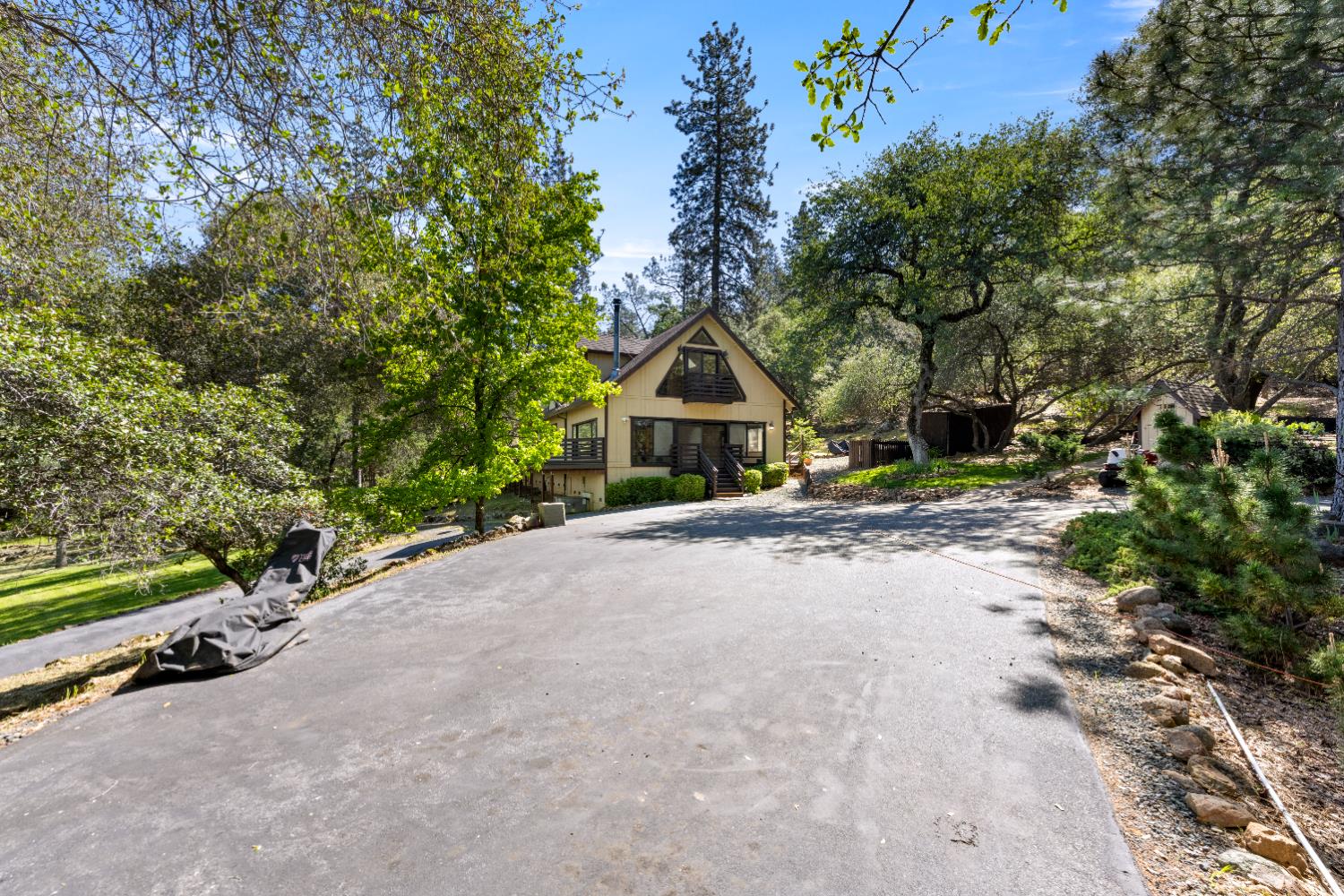 14800 McElroy Road Auburn, CA 95602 - Photo 37 of 39 a view of house with yard and street