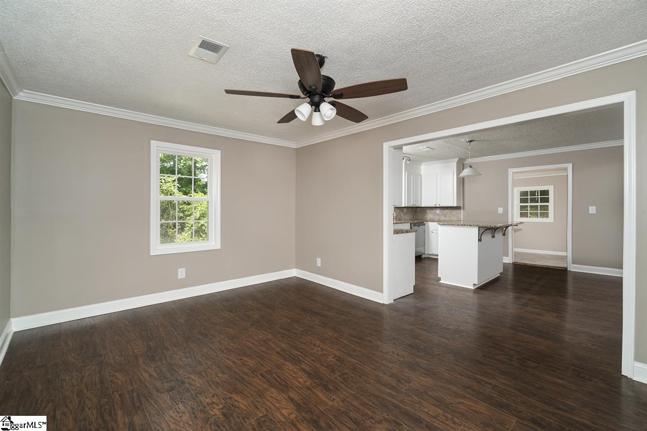 5108 State Park Road Travelers Rest, SC 29690 - Photo 4 of 19 Gallery Image 4