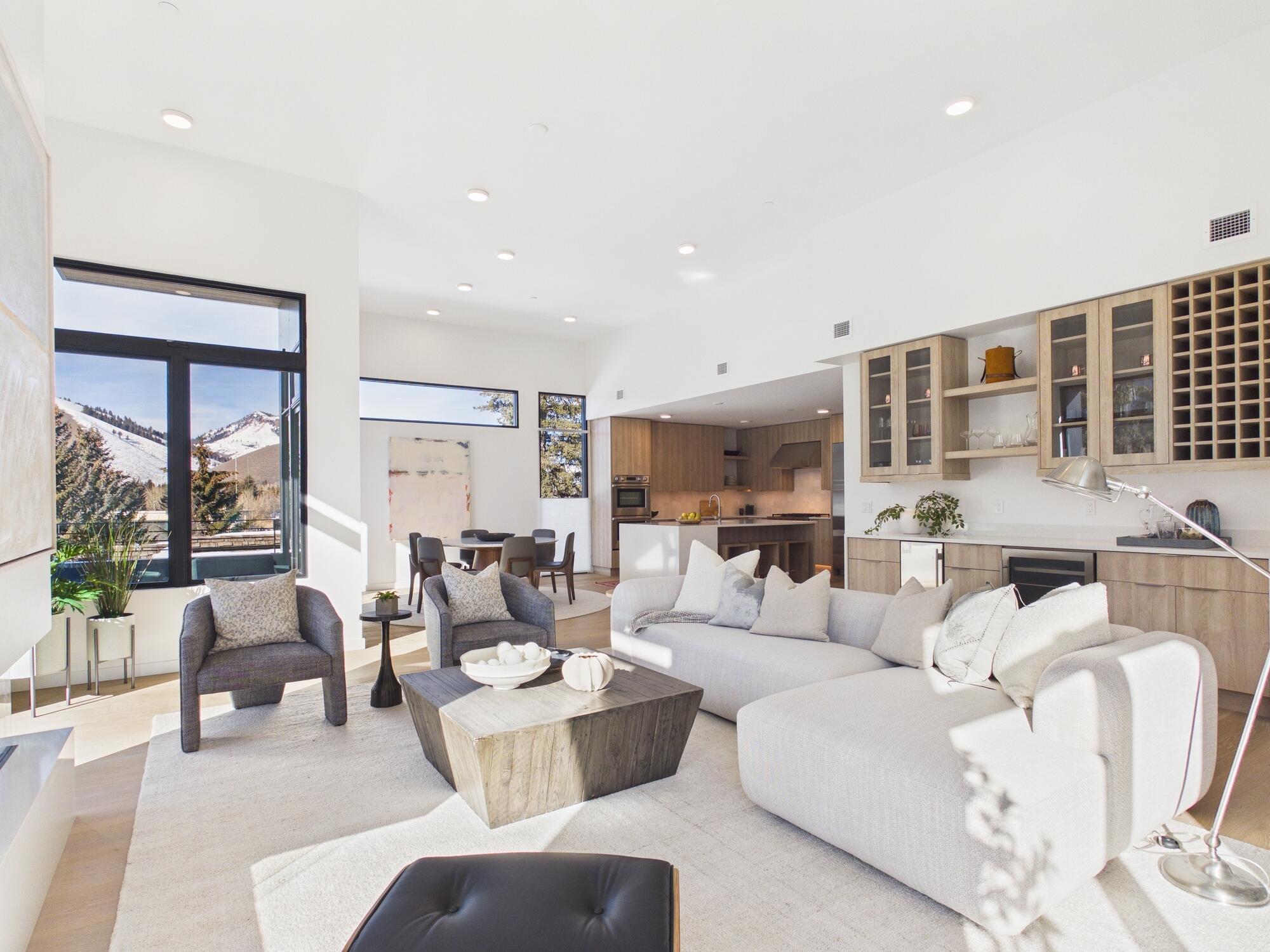 760 North Washington, Unit 301 Ketchum, ID 83340 - Photo 14 of 39 Living Room