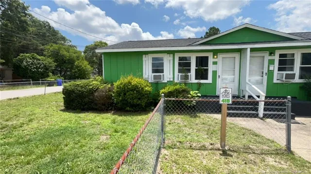 $750 | 418 Lake Avenue, Spring Lake, NC 28390