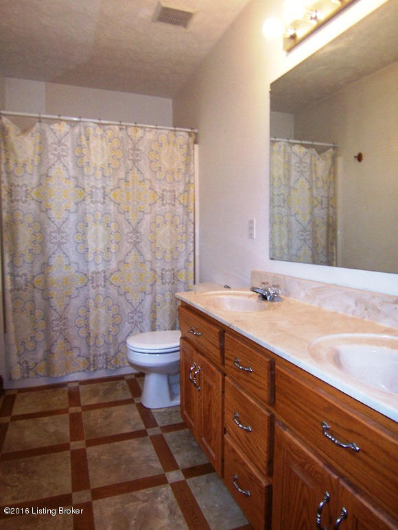 6290 Loretto Road Bardstown, KY 40004 - Photo 11 of 21 10 BATH 1