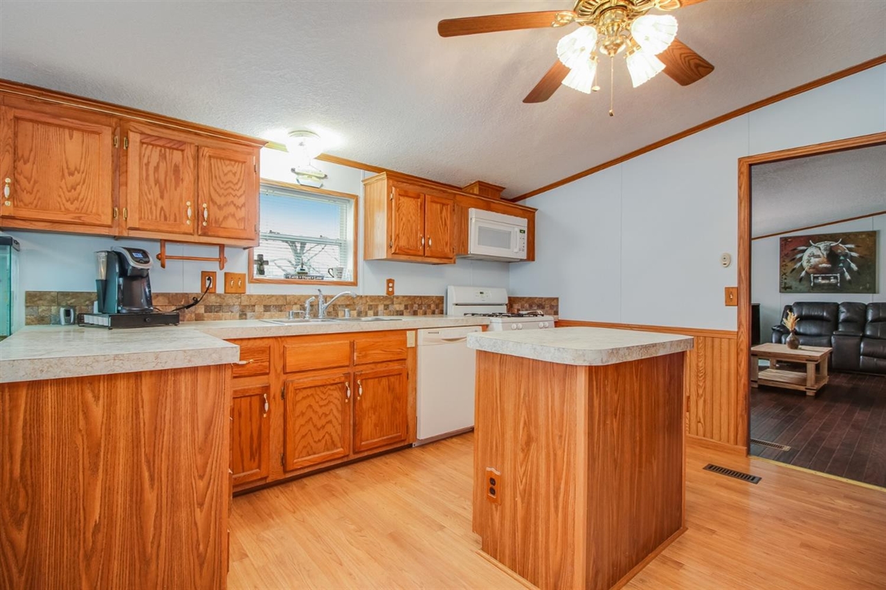 1602 Albion Road Albion, MI 49224 - Photo 5 of 44 Gallery Image 5