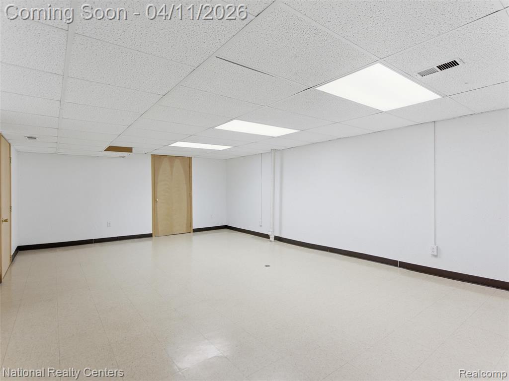 614 Tennyson Rochester, MI 48307 - Photo 28 of 41