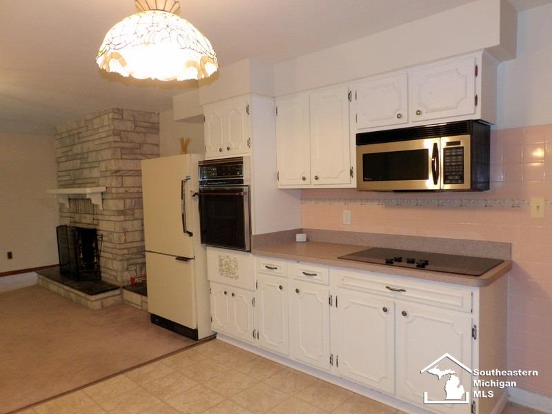 26215 Allen Road Woodhaven, MI 48183 - Photo 20 of 38
