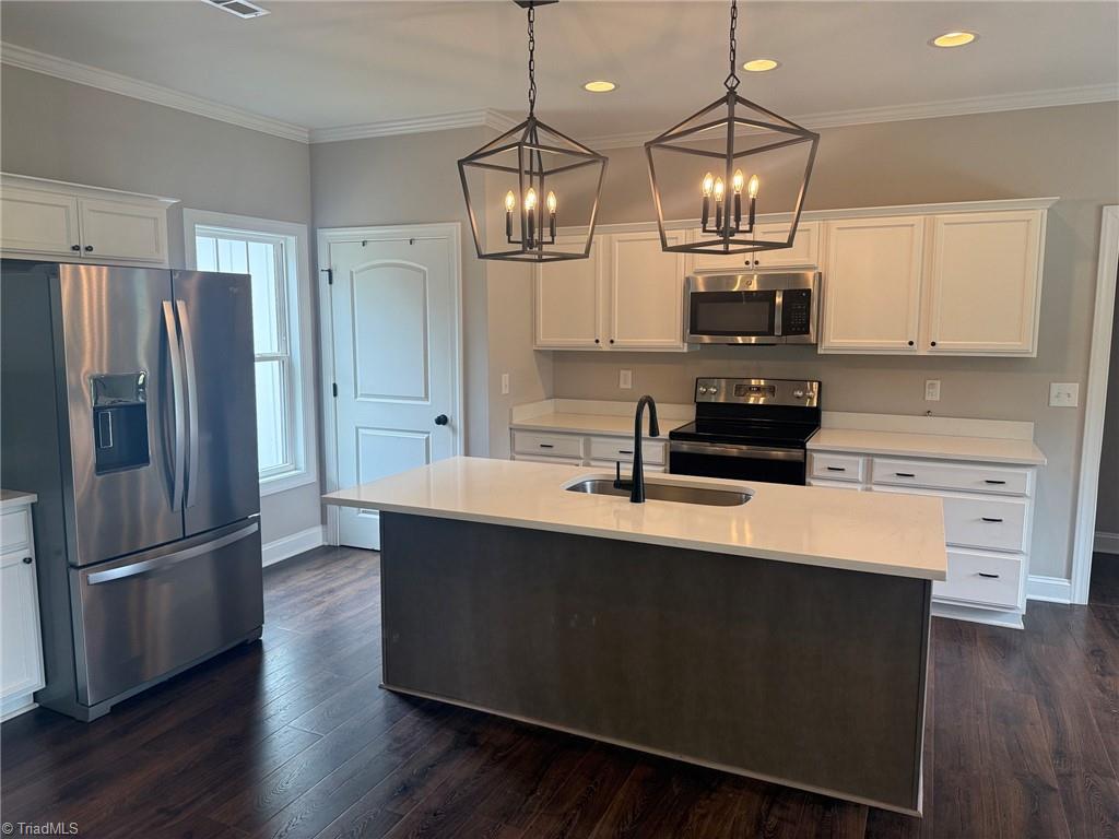 2498 Settle Bridge Road Stoneville, NC 27048 - Photo 10 of 32