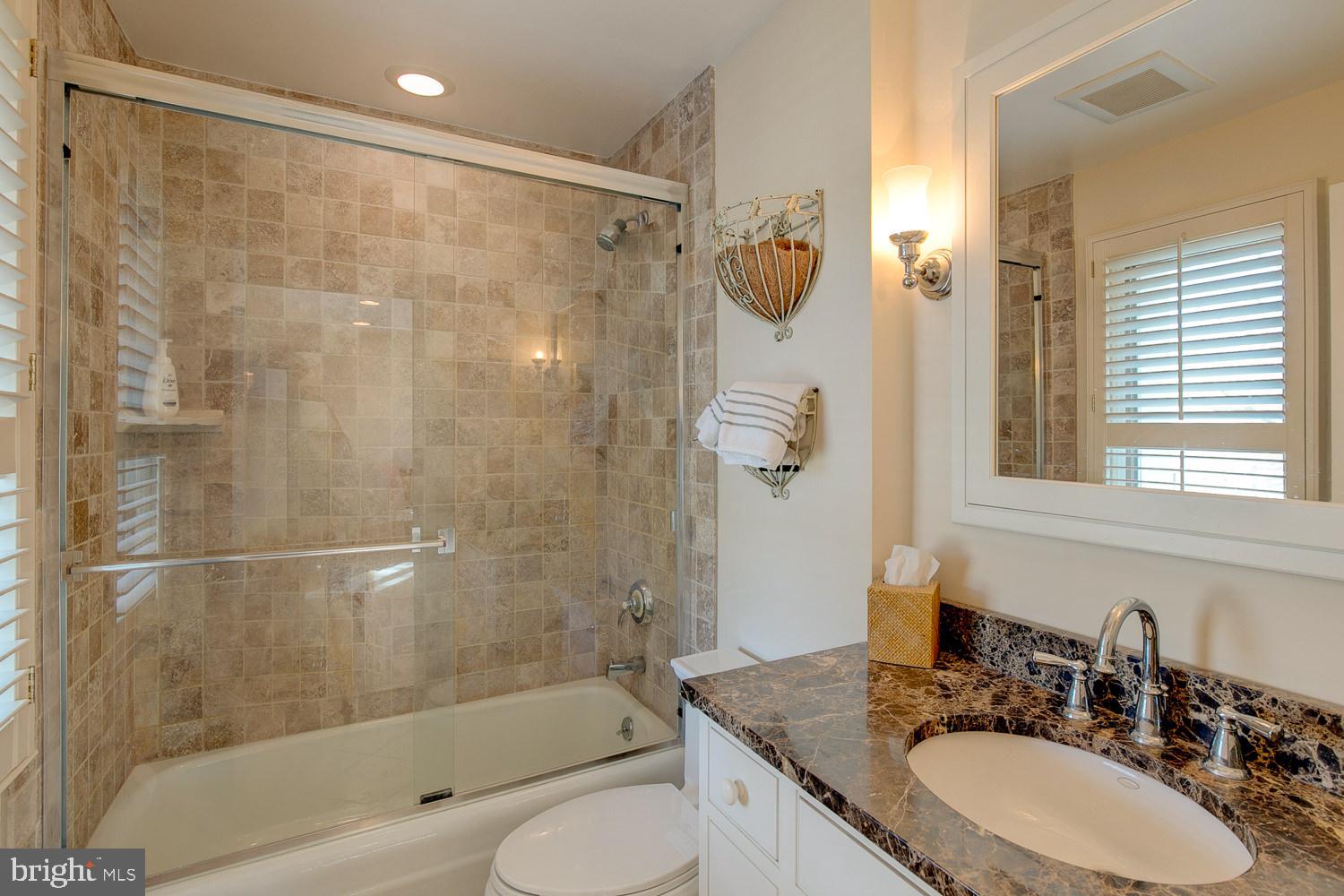 341 Conshohocken State Road, Unit H Gladwyne, PA 19035 - Photo 15 of 27 Master Bathroom