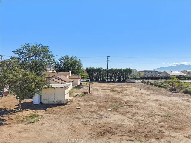 $749,000 | 11285 Cherry Avenue, Cherry Valley, CA 92223