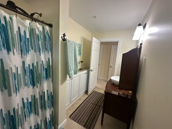 $2,800 | 42 Walnut Street, Unit 1, Old Orchard Beach, ME 04064