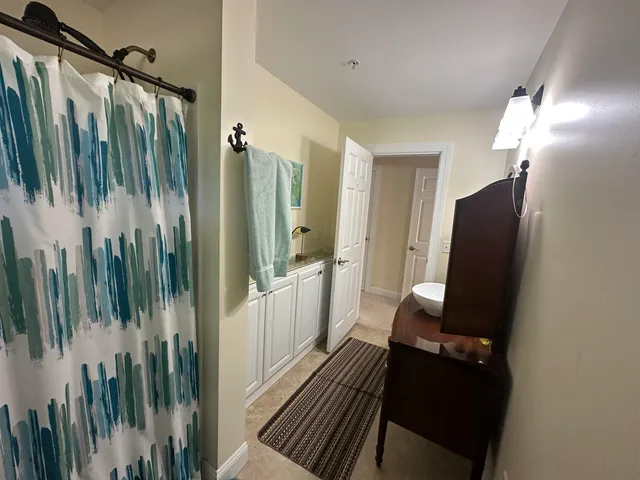 $2,800 | 42 Walnut Street, Unit 1, Old Orchard Beach, ME 04064