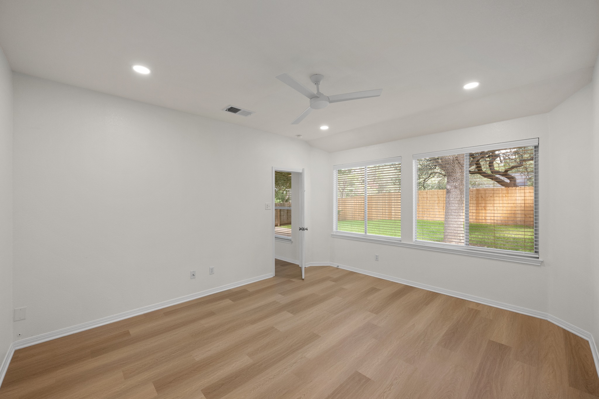 8124 Siringo Pass Austin, TX 78749 - Photo 11 of 20