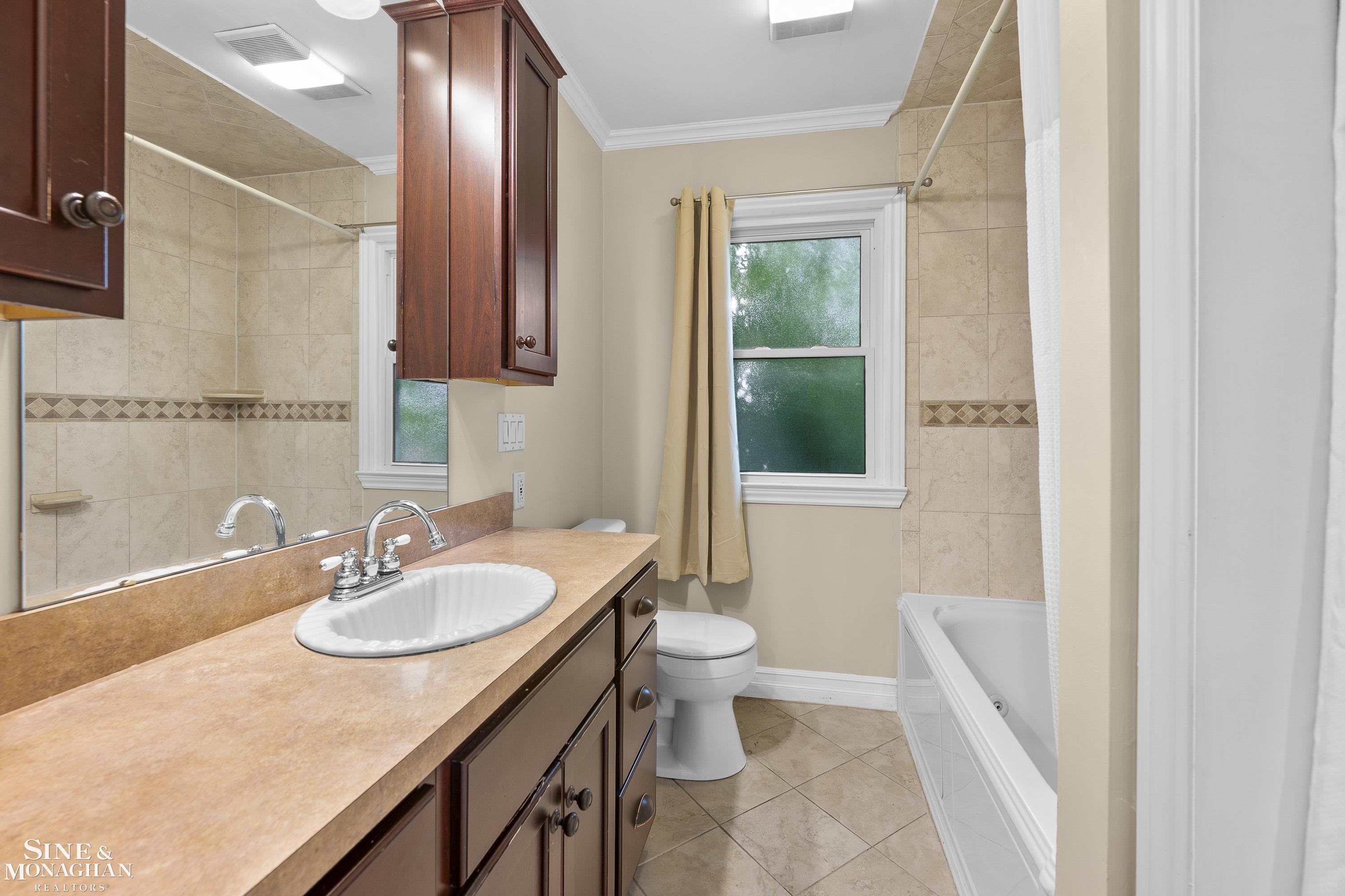 463 Lexington Road Grosse Pointe Farms, MI 48236 - Photo 18 of 38