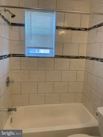 $1,600 | 2504 West Franklin Street, Baltimore, MD 21223