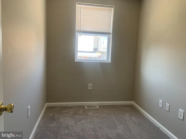 $1,600 | 2504 West Franklin Street, Baltimore, MD 21223