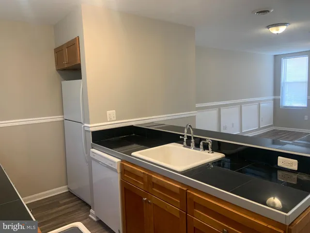 $1,600 | 2504 West Franklin Street, Baltimore, MD 21223