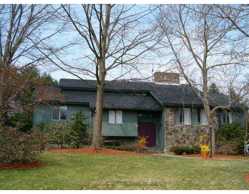 12 Midland Road Lynnfield, MA 01940 - Photo 1 of 1 Gallery Image 1