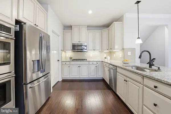 $715,000 | 2252 Red Pine Loop, Dumfries, VA 22026