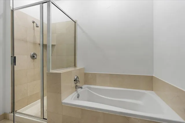 $299,900 | 565 West Quincy Street, Unit 1202, Chicago, IL 60661