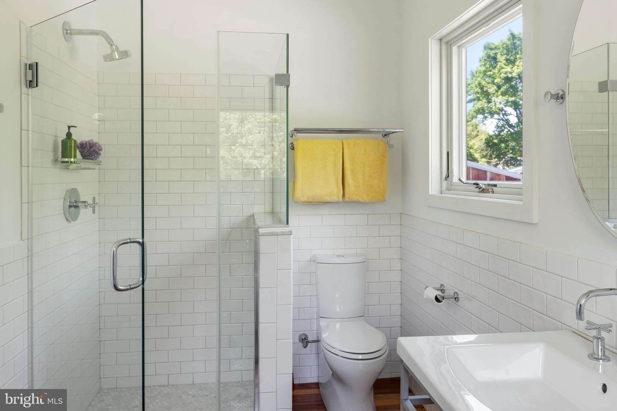 617 Upper Stump Road Chalfont, PA 18914 - Photo 27 of 34 Second Floor Bath