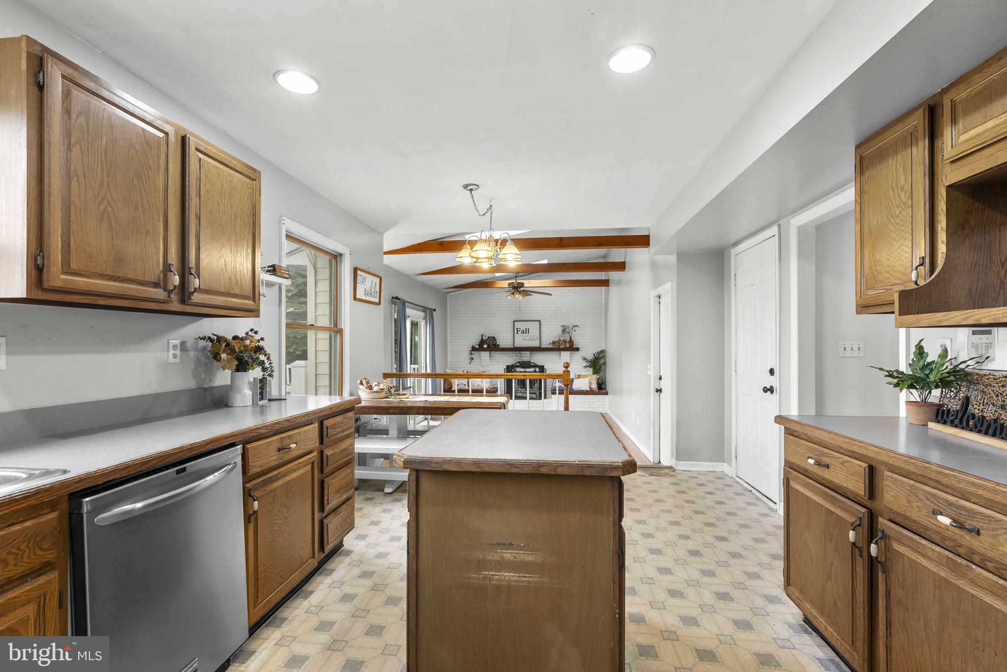 3050 Hooper Road New Windsor, MD 21776 - Photo 13 of 63 Gallery Image 13
