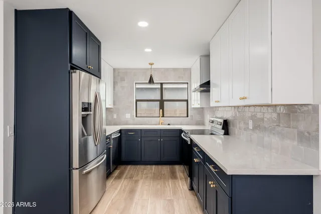 $379,999 | 2437 East Tamarisk Avenue, Phoenix, AZ 85040