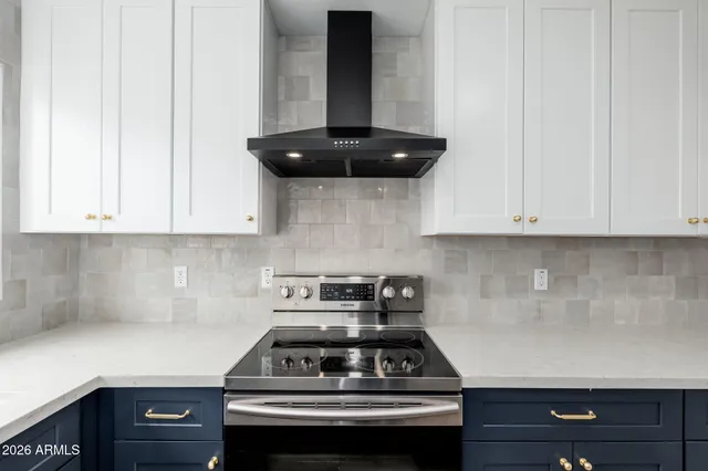 $379,999 | 2437 East Tamarisk Avenue, Phoenix, AZ 85040