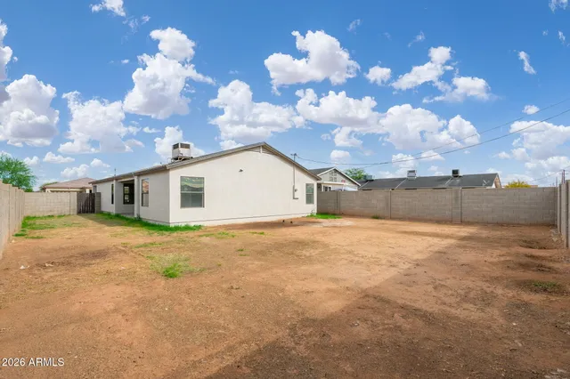 $379,999 | 2437 East Tamarisk Avenue, Phoenix, AZ 85040