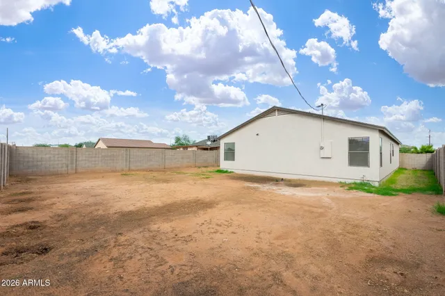 $379,999 | 2437 East Tamarisk Avenue, Phoenix, AZ 85040