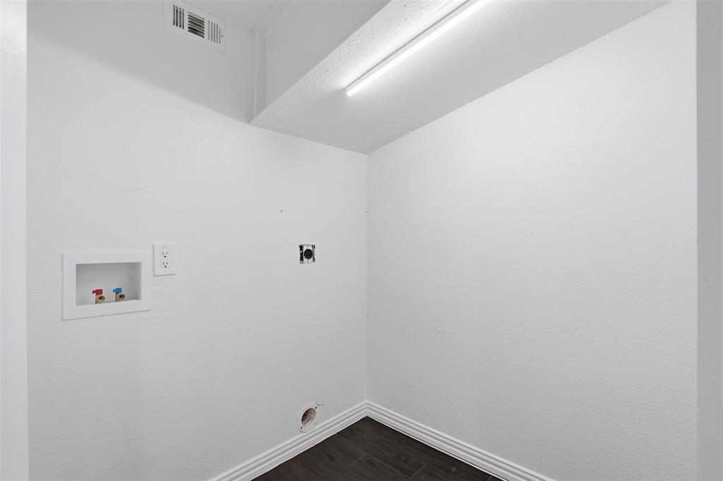 103 West Cleburne Road Crowley, TX 76036 - Photo 18 of 18 a view of small space