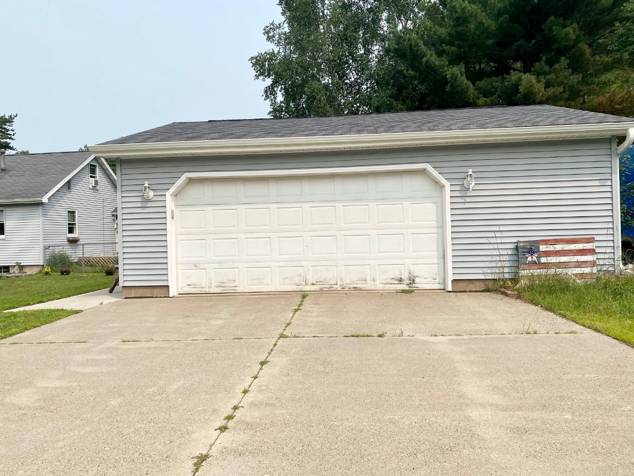 308 Lois Street Rhinelander, WI 54501 - Photo 2 of 17 Gallery Image 2