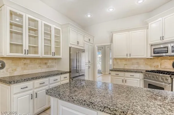 $2,950 | 8243 Round Hills Circle, Las Vegas, NV 89113